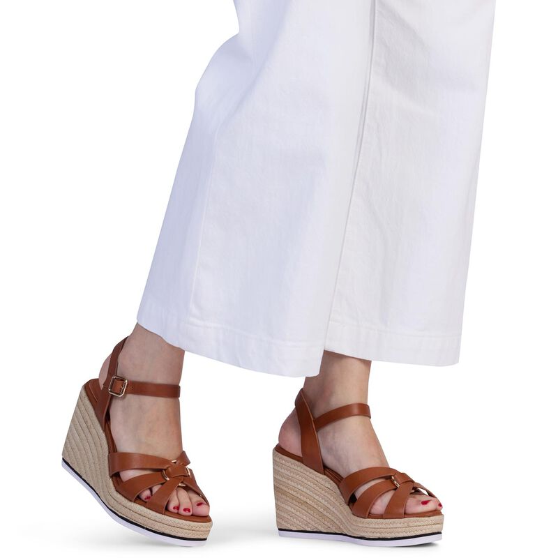 Kathryn Wilson Griselda Wedge image number 3